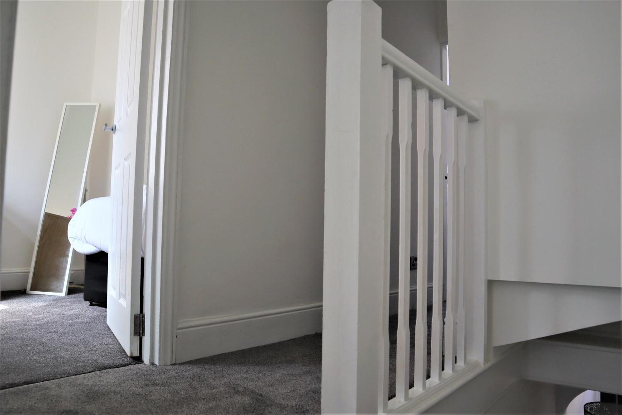 Victoria 4 Bedroom Serviced House Short Lets - Near Northampton Gen Hosp & Town Centre Dış mekan fotoğraf